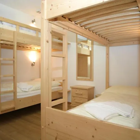Quiet With Sauna In Koenigsleiten *