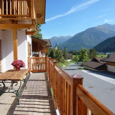 Chalet Quiet With Sauna In Koenigsleiten *